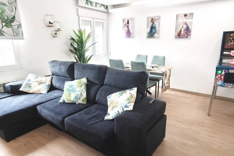 2 Bedrooms Apartment