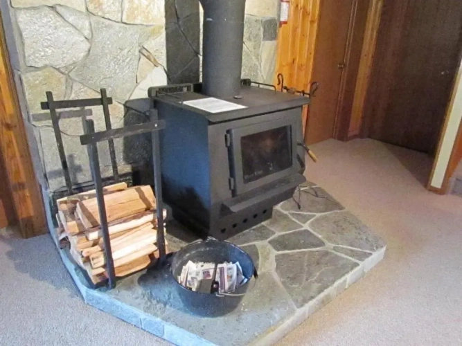 4 Bedrooms Cottage