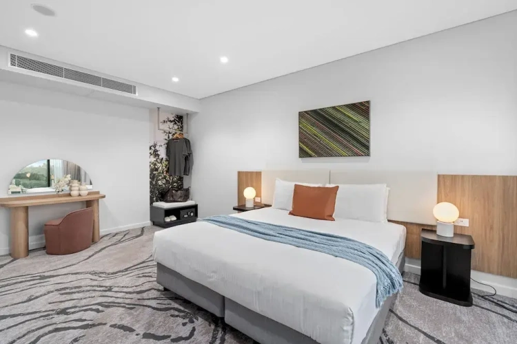 2 Bedrooms Executive Adjoining Suite