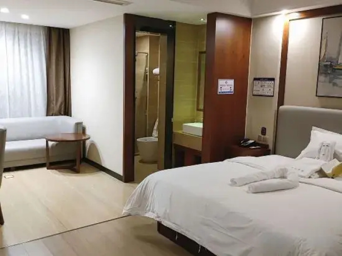 Longyi Business Hotel