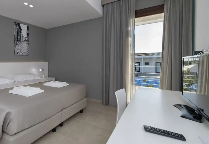 Standard Double room with view