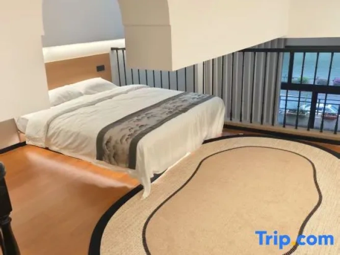 Standard room with river view