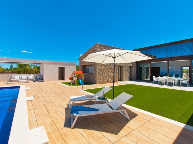 Deluxe Villa