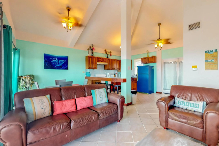Suite E302 @ Mara Laguna
