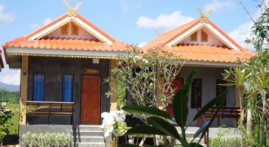 1 Bedroom Bungalow with balcony and with view
