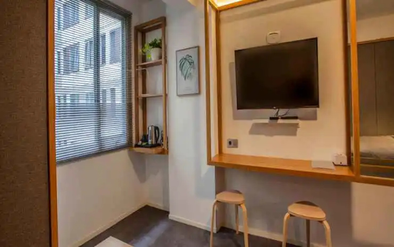 Comfy Studio Apartment By REQhome