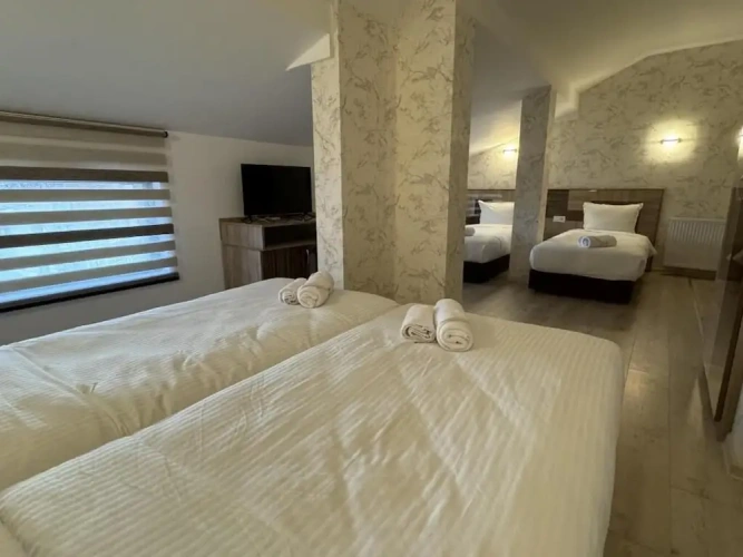 Classic Quadruple room