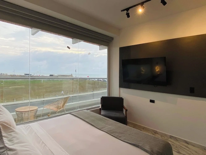 2 Bedrooms Apartment