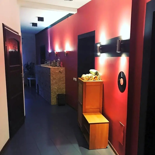 Hostel 1902