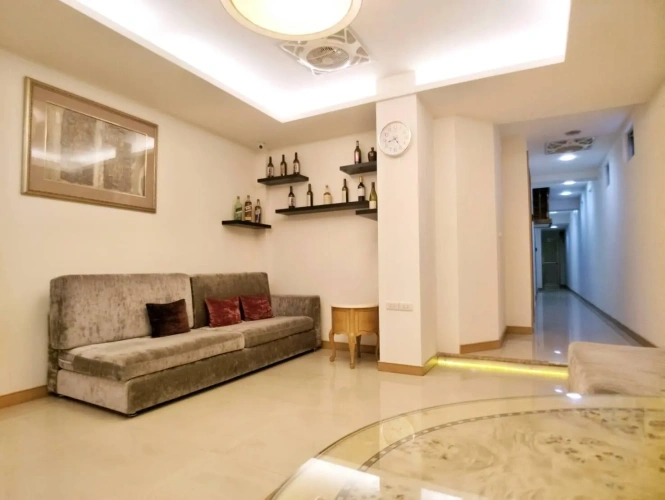 Standard Sextuple Family room