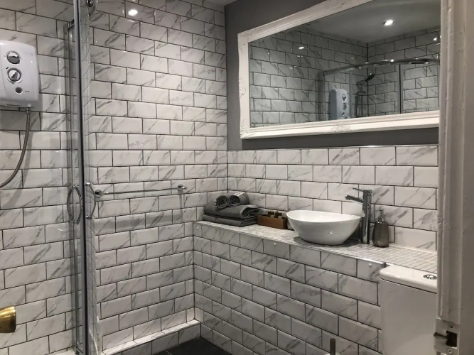 Apartment With City Views - Sleeps 3