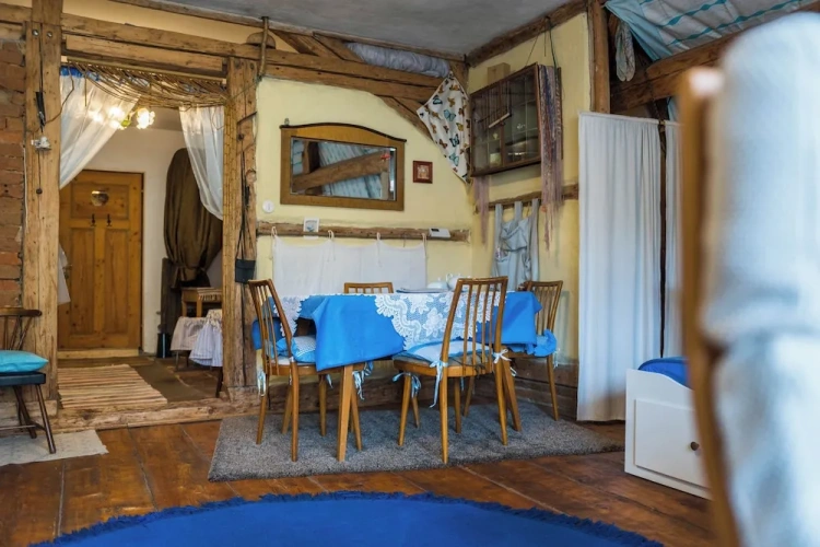 1 Bedroom Apartment with city view