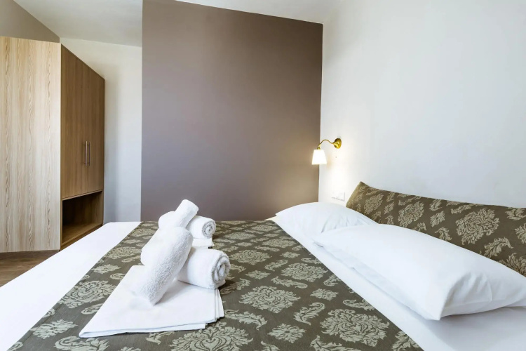 Gregory Comfort Hotel