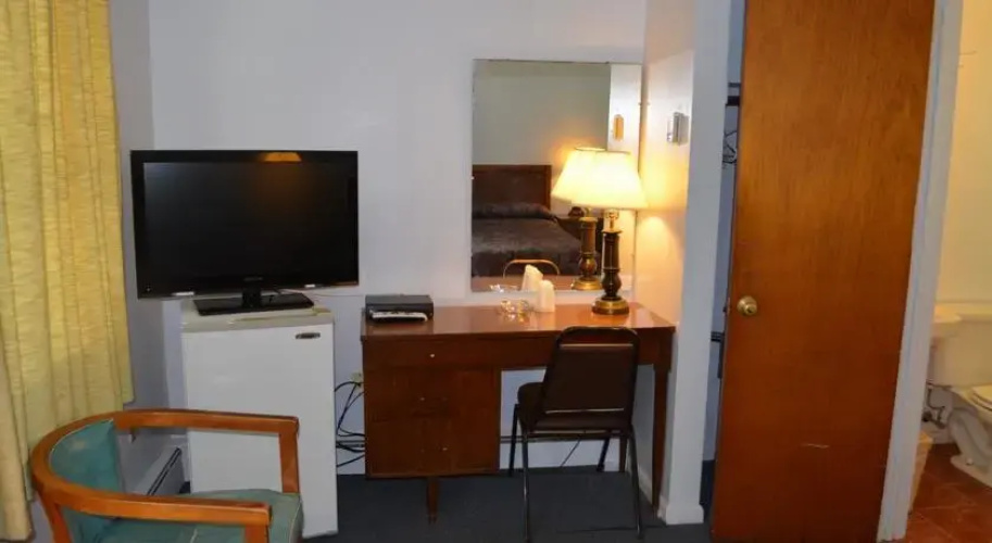 Pine Grove Motel
