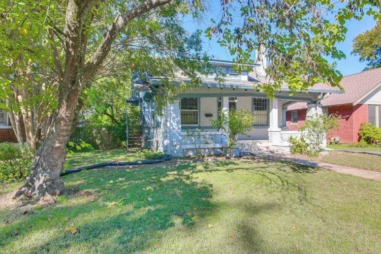 3 Bedrooms Cottage