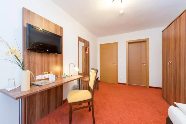 Standard Single room with balcony