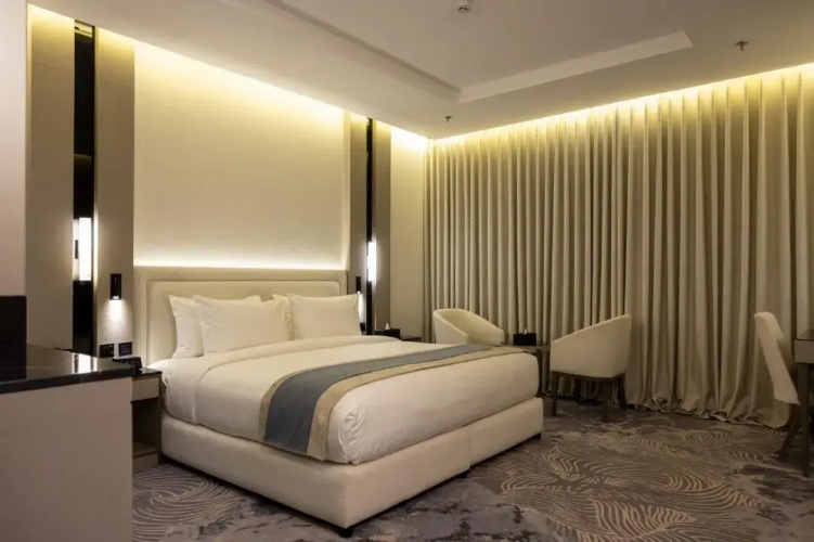 Luxury Night Hotel Al Yasmin