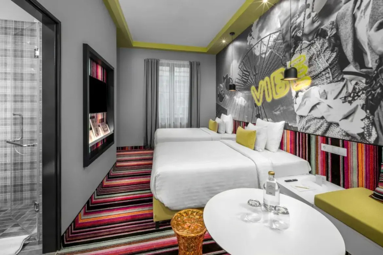 Funky Twin room