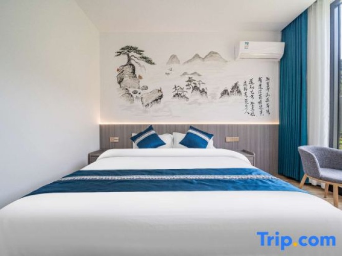 Standard Double room with view