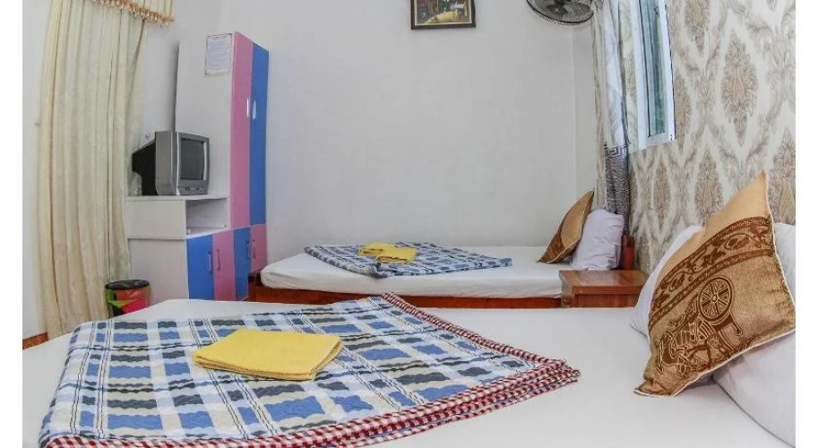 Catba Hostel