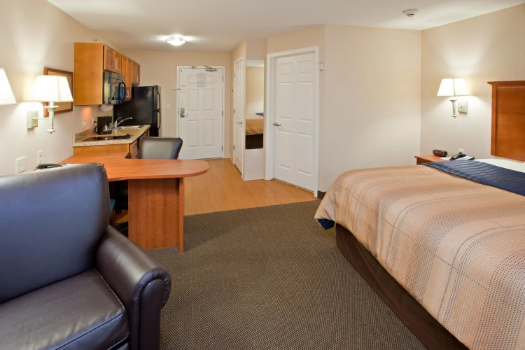 Candlewood Suites Indianapolis East by IHG
