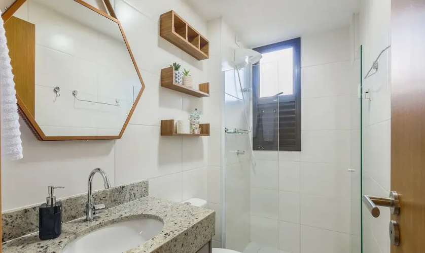 2 Suite Apartment in Condo With Pool Eko0008