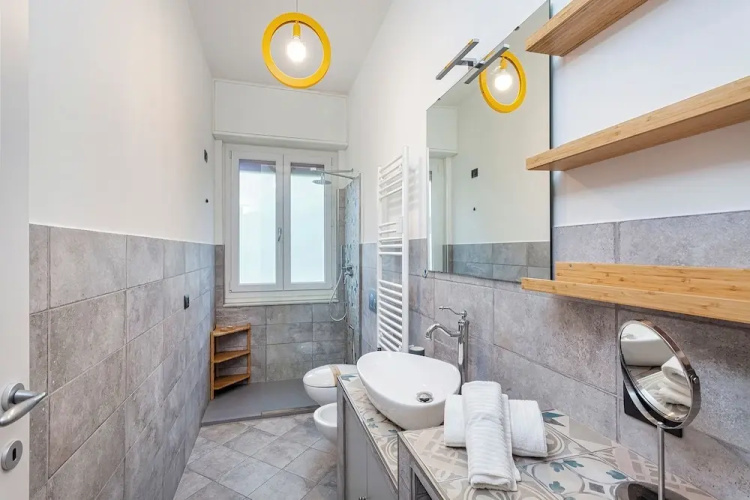Bright Shelley Apartment