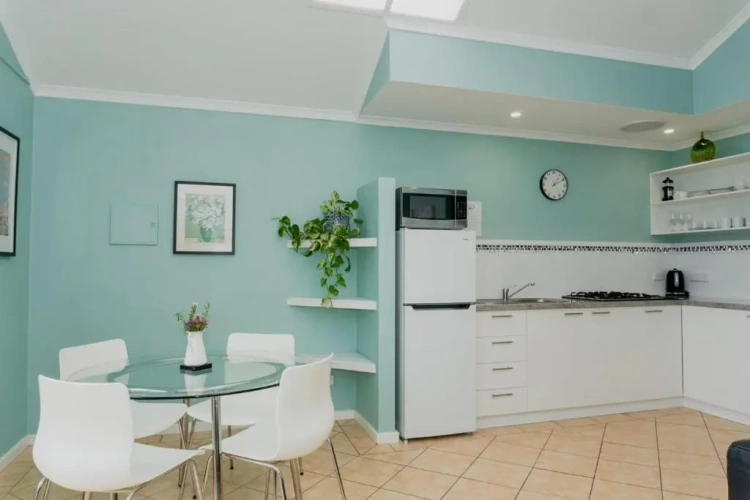 2 Bedrooms Single Apartment