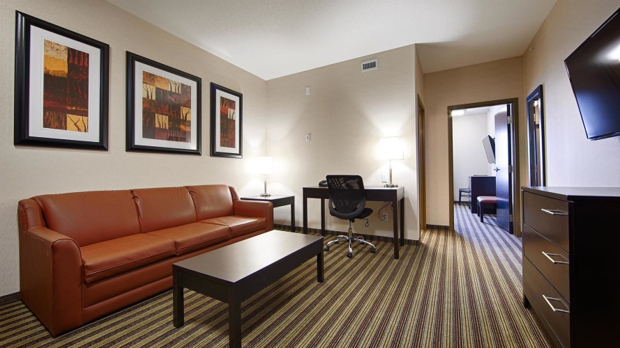 Best Western Plus Sherwood Park Inn & Suites photo 13