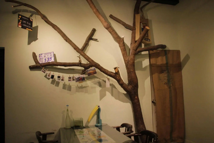 Bubbling Bunny Café - Hostel