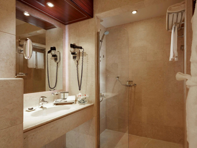 Hotel Pullman ZamZam Madinah photo 9