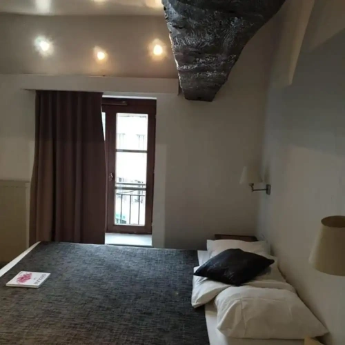 Comfort room
