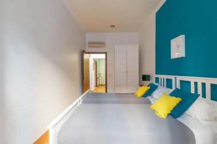 Iflat Spanish Steps Blue Apartment