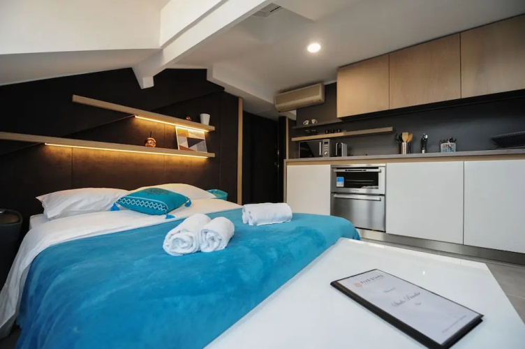 Studio Paradise Five Stars Holiday House