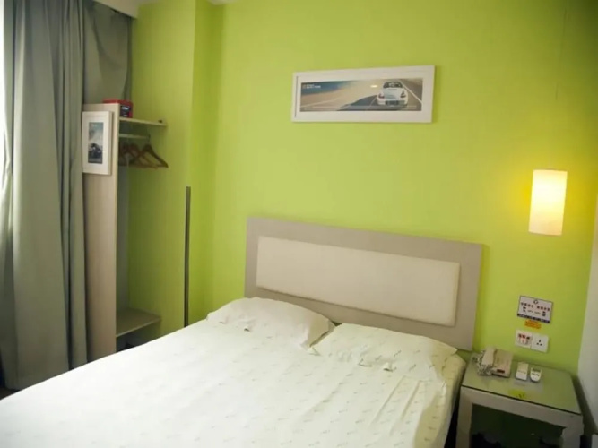 Suez Bus Hotel