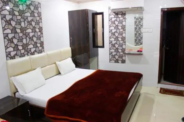 Hotel Shikhar inn