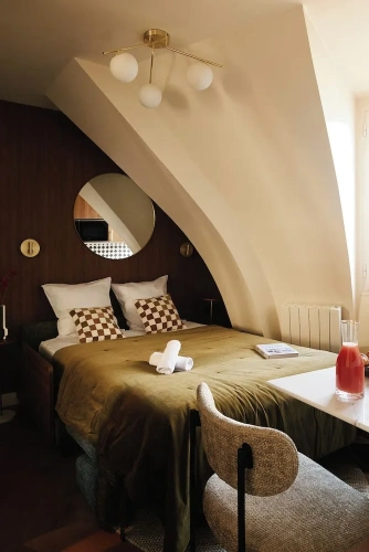 Deluxe Apartment
