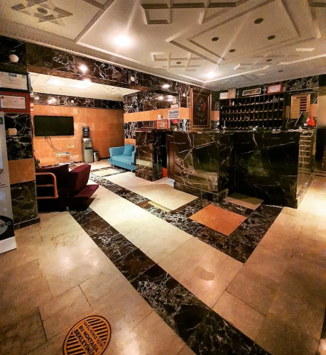 Silver Pine Hotel