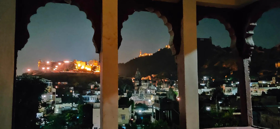 Adhbhut Hotel Jaipur