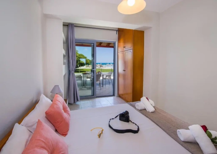 3 Bedrooms Apartment