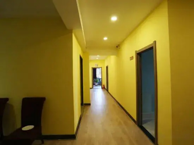 Huagang Hotel