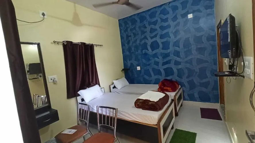 Anand Lok Vatika