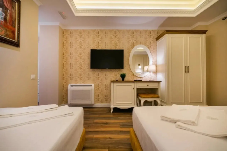 Legacy Hotel
