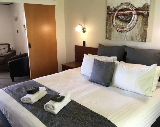 1 Bedroom Deluxe Apartment