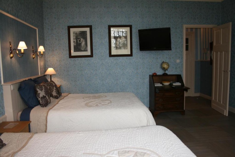 Standard Family room