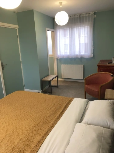 Standard Double room with river view