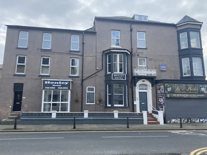Honley Hotel