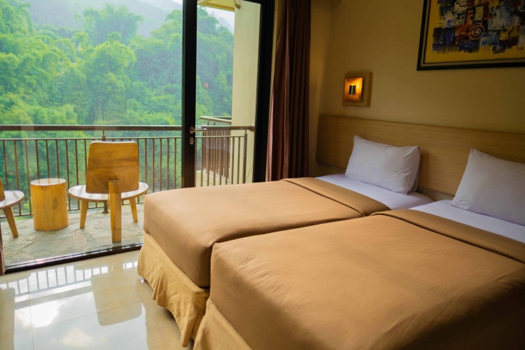 Deluxe room with river view