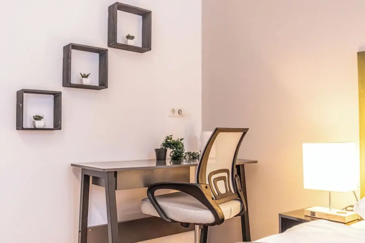 Charming 2BR Apt Vienna Long Stay