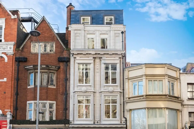 Sweet Inn - Kensington High Street